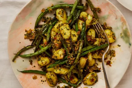 Blistered beans with gnocchi Trapanese