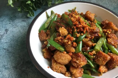 Crispy Tempeh and Beans