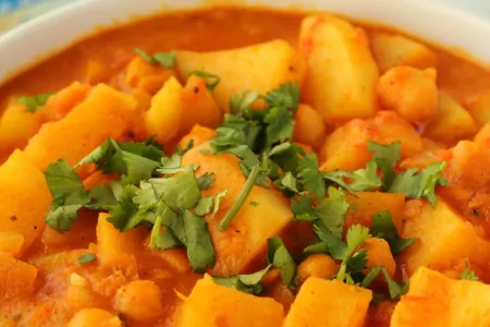 Potato and chickpea curry